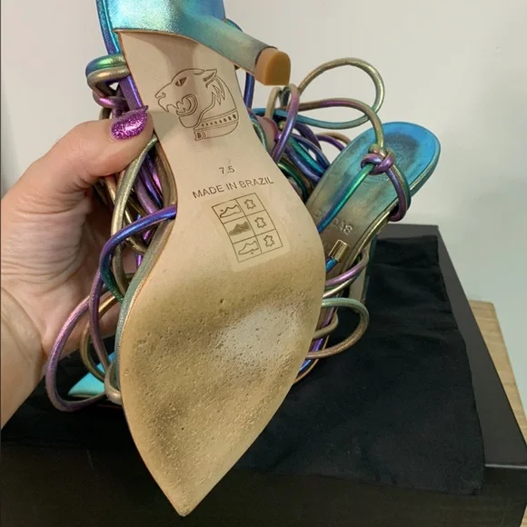 Comes with Original Box Iggy Heel in Multi
DUNDAS x REVOLVE, 7.5 - Picture 8 of 14